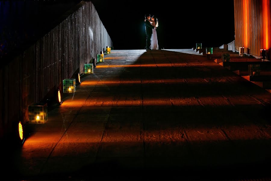 Fotógrafo de casamento Luis Almonacid (luisalmonacid). Foto de 8 de maio 2015