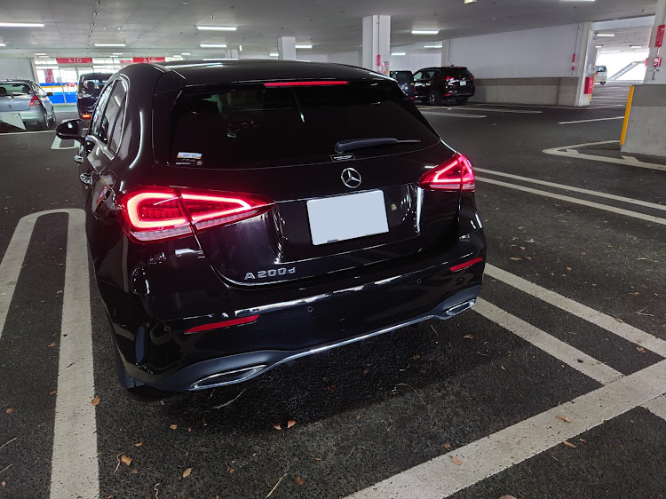 Mクラスの高圧ポンプ交換・代車なのにたくさん写真撮った(笑)・仙台港は鉄板・車重軽いぶんA200dより高速走行は、MLの方が安定してる・左斜め前写真展に関するカスタム事例の投稿画像2枚目