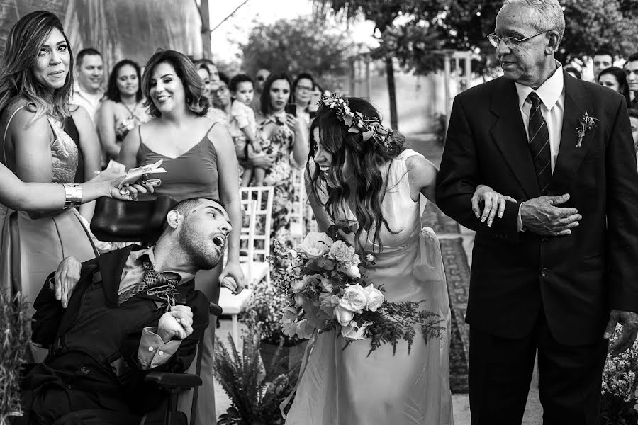 Wedding photographer Victor Ataide (victorataide). Photo of 27 November 2019