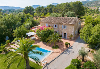 House with garden and terrace 8