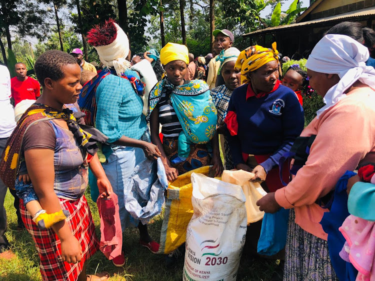 Murang'a farmers receive free fertiliser