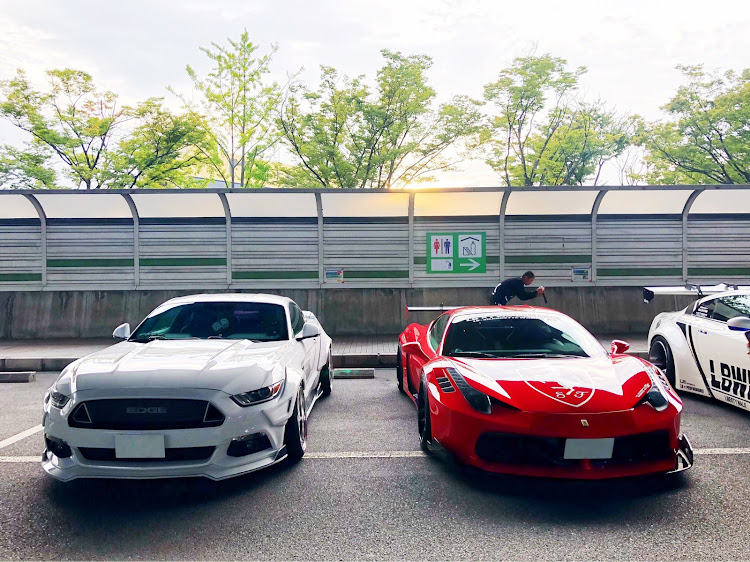 NISSAN GT-RのLIBERTYWALK・リバティーウォーク・GT-R・R35に関するカスタム事例の投稿画像4枚目
