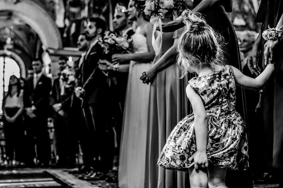 Fotografo di matrimoni Victor Leontescu (victorleontescu). Foto del 13 novembre 2019