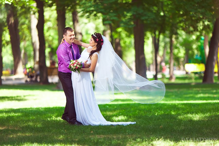 Wedding photographer Ilya Latyshev (ilatyshew). Photo of 22 April 2014