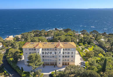 Apartment with terrace 1