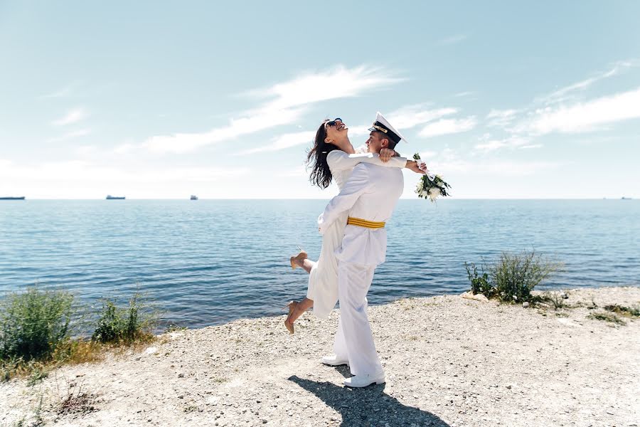 Wedding photographer Viktoriya Kompaniec (kompanyasha). Photo of 16 June 2020