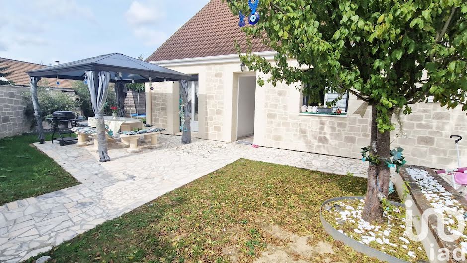 Vente maison 7 pièces 130 m² à Combs-la-Ville (77380), 419 000 €