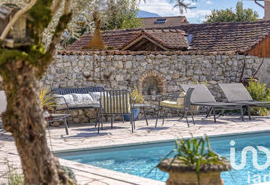 Maison avec piscine et terrasse 5