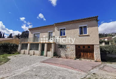 House with terrace 2