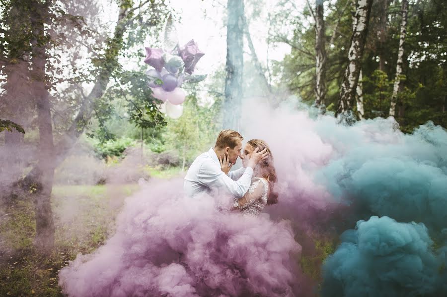 Fotografo di matrimoni Darya Larionova (darinal). Foto del 29 settembre 2016