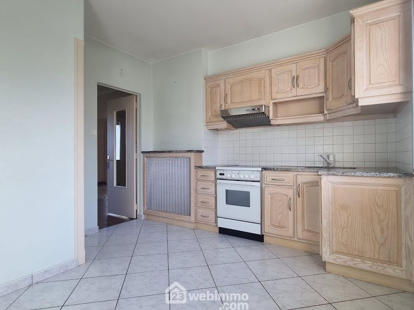 Vente maison 5 pièces 104 m² à Poitiers (86000), 199 450 €