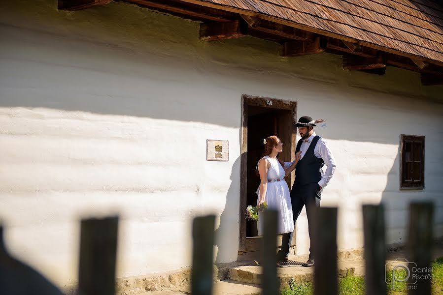 Fotografo di matrimoni Daniel Pisarčík (pisarcikdaniel). Foto del 2 giugno 2019