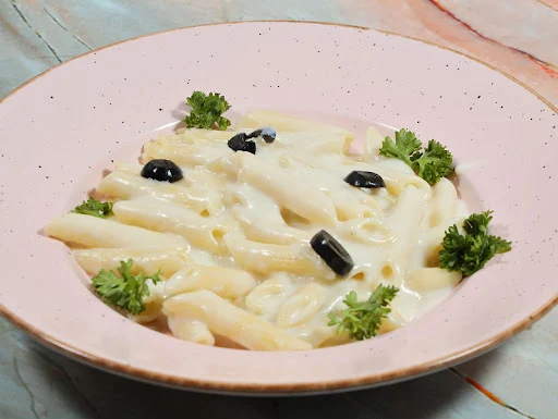 House Alfredo Pasta