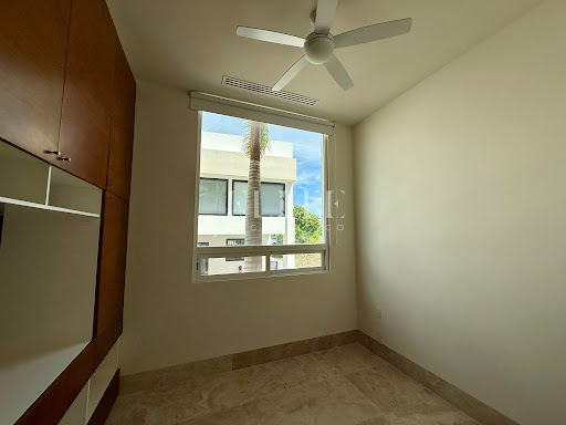 House 4