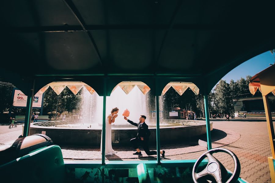 Fotografo di matrimoni Mariya Zacepina (mashasazepina). Foto del 24 aprile 2018