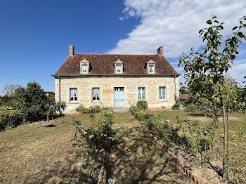 maison à Ainay-le-Château (03)