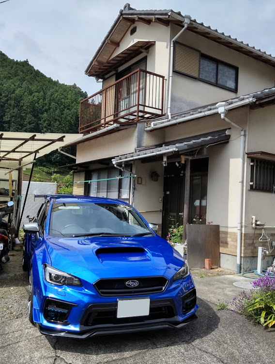 レヴォーグのいつもイイね＆コメントありがとうございます😆・実家に帰省♪に関するカスタム事例の投稿画像1枚目