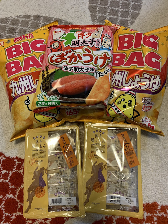 ハイエースワゴンのSARUACE・仕様変更・貰い物リーダー・九州お菓子・岡山白桃に関するカスタム事例の投稿画像4枚目