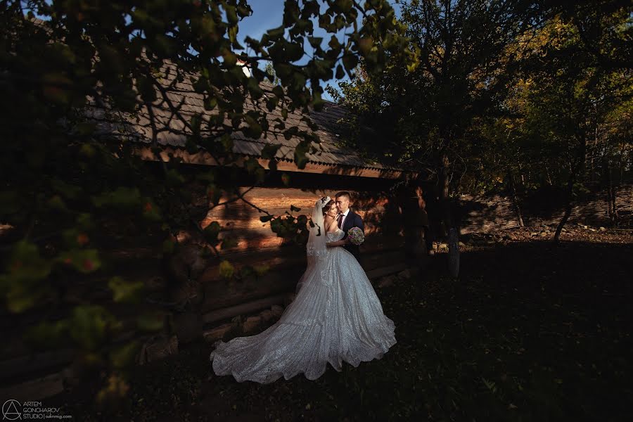 Photographe de mariage Artem Goncharov (odinmig). Photo du 19 août 2020