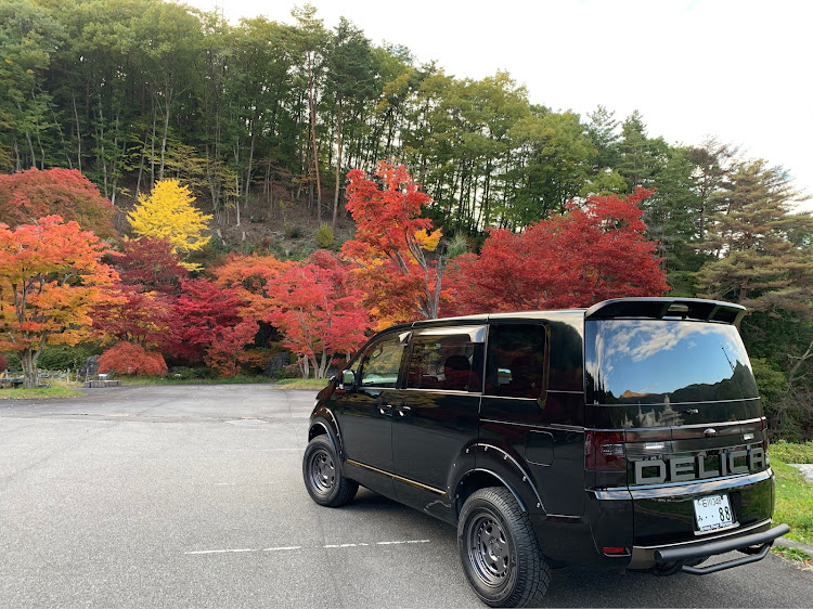 デリカD:5の紅葉・紅葉と愛車・火達磨オフに関するカスタム事例の投稿画像1枚目