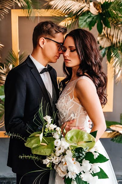 Fotógrafo de casamento Elena Lovcevich (elenalovcevich). Foto de 18 de março 2020