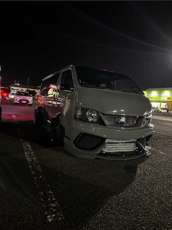 NV350キャラバンのNV350キャラバン・キャラバン全国オフ会・ハイエース200系・320フォワード・ホーマックオフに関するカスタム事例の投稿画像3枚目