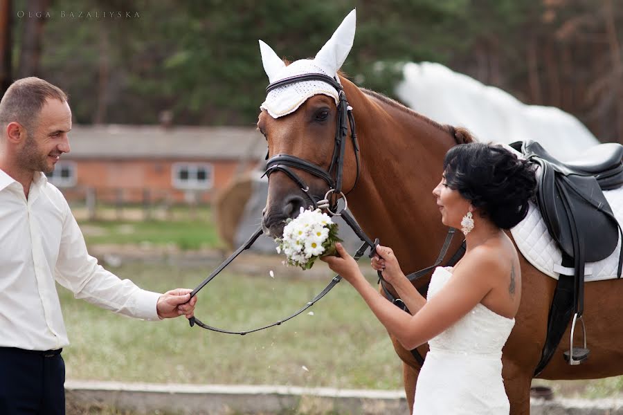 Fotógrafo de casamento Olga Bazaliyskaya (bazaliyska). Foto de 15 de julho 2019