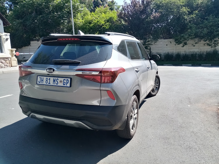 Kia Seltos looks good coming or going and boot capacity is rated at a useful 433l without dropping down the rear seats. Picture: PHUTI MPYANE