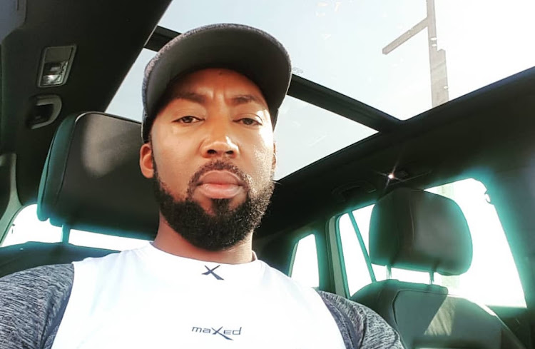 'Muvhango' actor Dingaan Mokebe (ka Khumalo) wants women to stop playing hard to get.