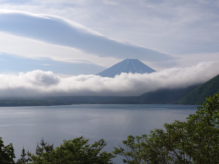 ハリアーの朝ドラ・富士山コラボ・純正部品流用カスタム・梅雨入り間近？・自動車税の季節ですねに関するカスタム事例の投稿画像2枚目