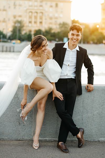 Wedding photographer Polina Mishurinskaya (lina123). Photo of 14 November 2021