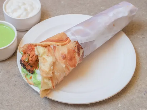 Egg Chicken Tikka Roll