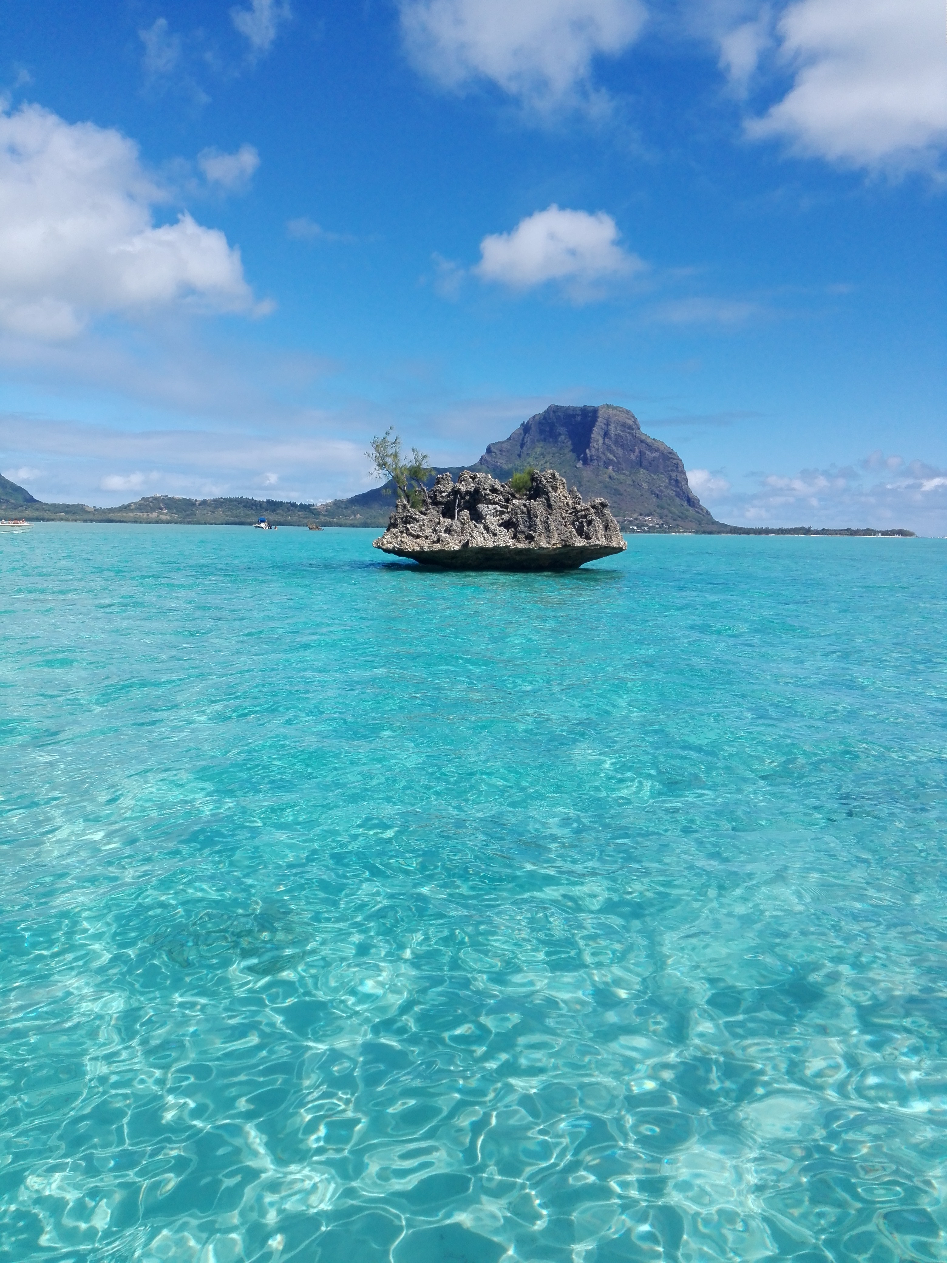 Crystal Rock (Mauritius) di rosaria_giannoccoli