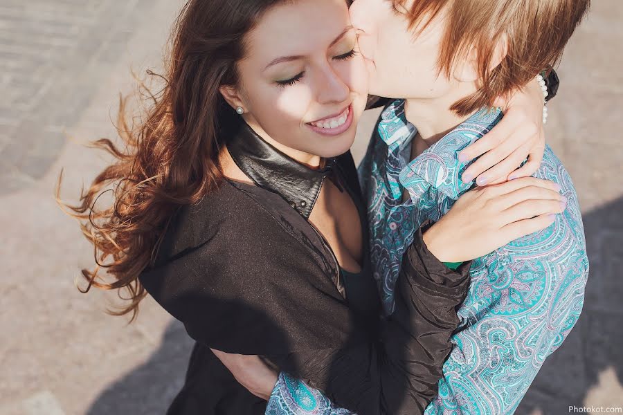 Wedding photographer Tatyana Aksenova (ieshy). Photo of 1 May 2013