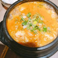 九尾韓國豆腐煲