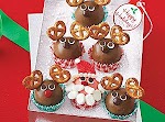 Santa and Reindeer Truffles was pinched from <a href="http://www.myrecipes.com/recipe/santa-reindeer-truffles-50400000107934/" target="_blank">www.myrecipes.com.</a>