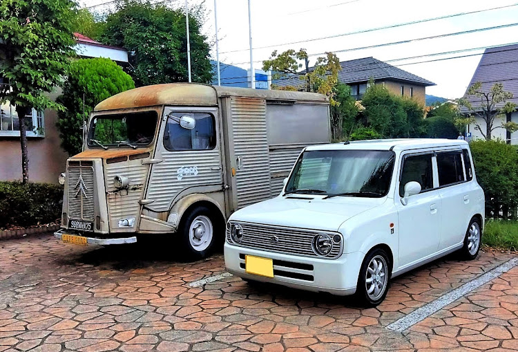アルトラパンのドラレコ取付・念願のリアカメラ付き・DIYに関するカスタム事例の投稿画像1枚目