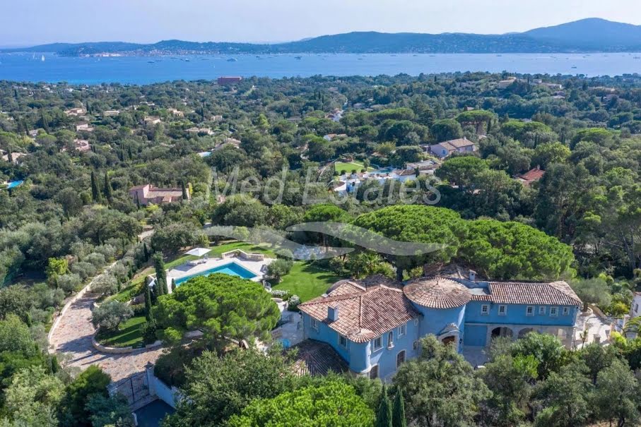 Vente propriété 10 pièces 863 m² à Grimaud (83310), 14 600 000 €