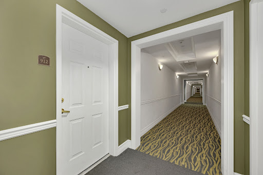 Apartment with pool 1