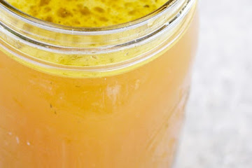 Clean Eating Instant Pot Chicken Broth