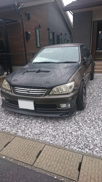 アルテッツァの自分の車のレアパーツ・フロントバンパー何つけてる？に関するカスタム事例の投稿画像1枚目