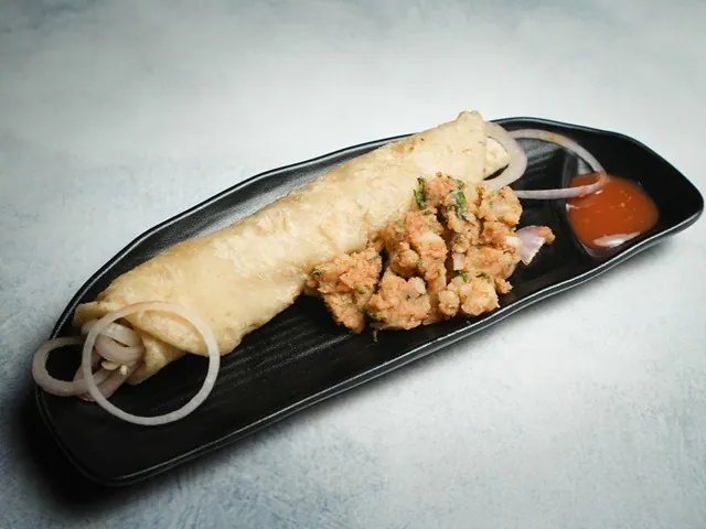Aloo Masala Roll