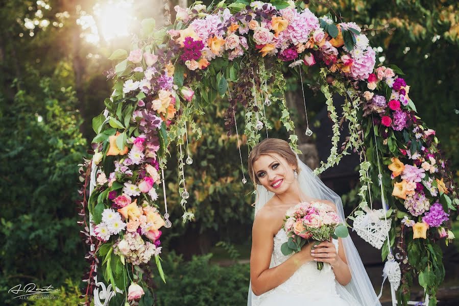 Wedding photographer Aleksandr Rostemberskiy (alros). Photo of 11 July 2016