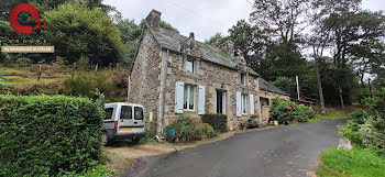 maison à Saint-Servais (22)