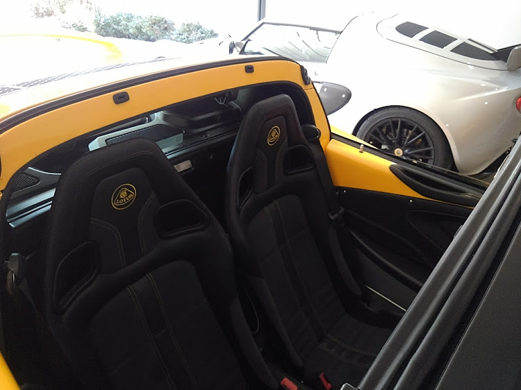 エキシージのオープンカーに関するカスタム事例の投稿画像6枚目