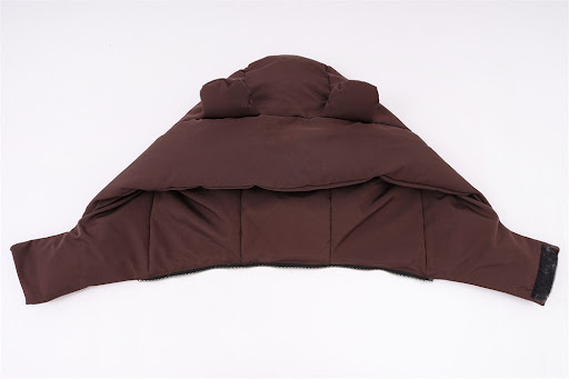 Title 4, Bear Ears Hooded Ribbon Color Matching Three St...