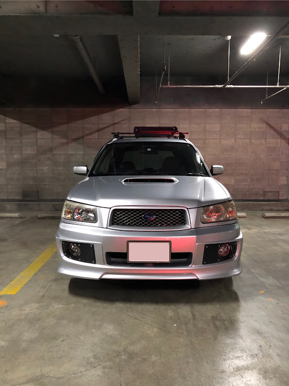 フォレスターのスカイライン・フォレスター・スバル・日産・右斜め前写真展に関するカスタム事例の投稿画像2枚目