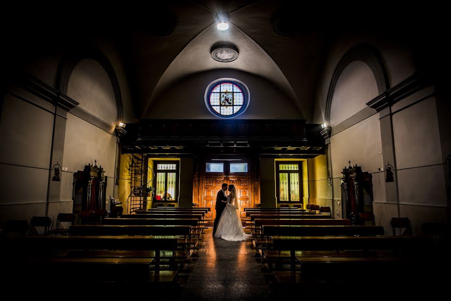 शादी का फोटोग्राफर Paolo Castelli (paolocastelli)। जून 17 2019 का फोटो
