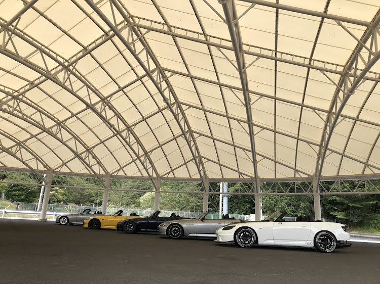 ヴェゼルの初めてのサーキット・プチ〇〇撮り初披露🙈・オープンでサーキットはやっぱり最高✨・天気予報は大外れ🤗・青空に関するカスタム事例の投稿画像19枚目