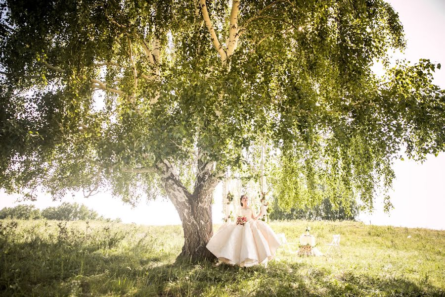 Fotógrafo de casamento Eduard Dilmukhametov (eduarddil). Foto de 15 de fevereiro 2020